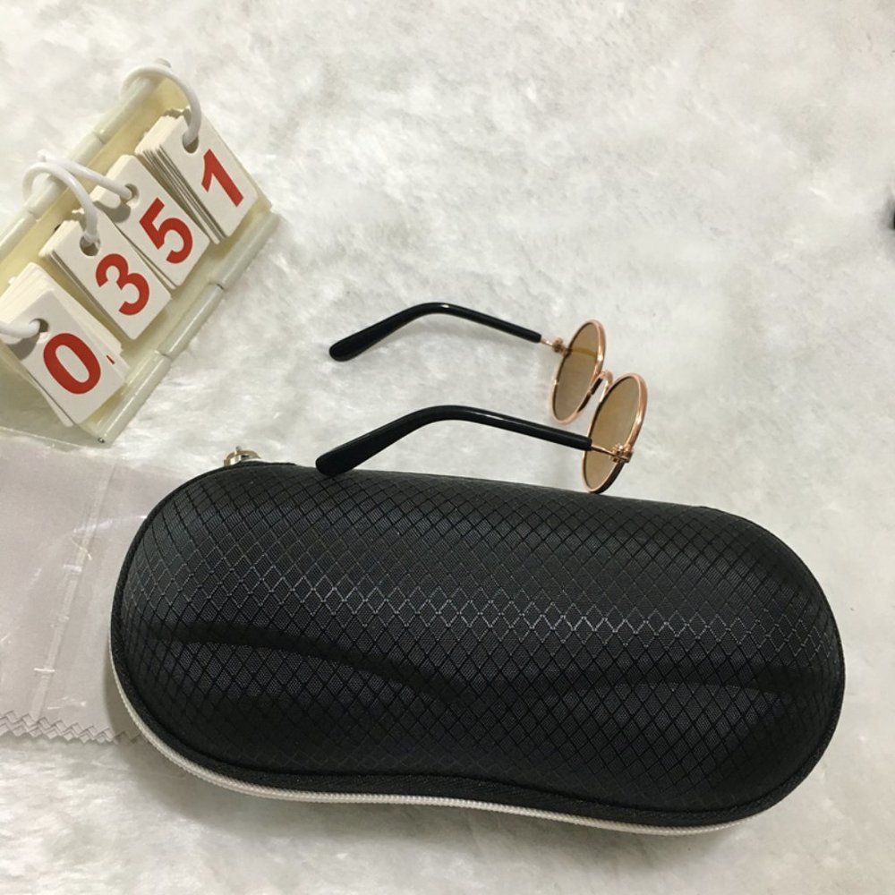 Gold Frame Red Round Lens Sunglasses For Pet - Picture 2 of 4